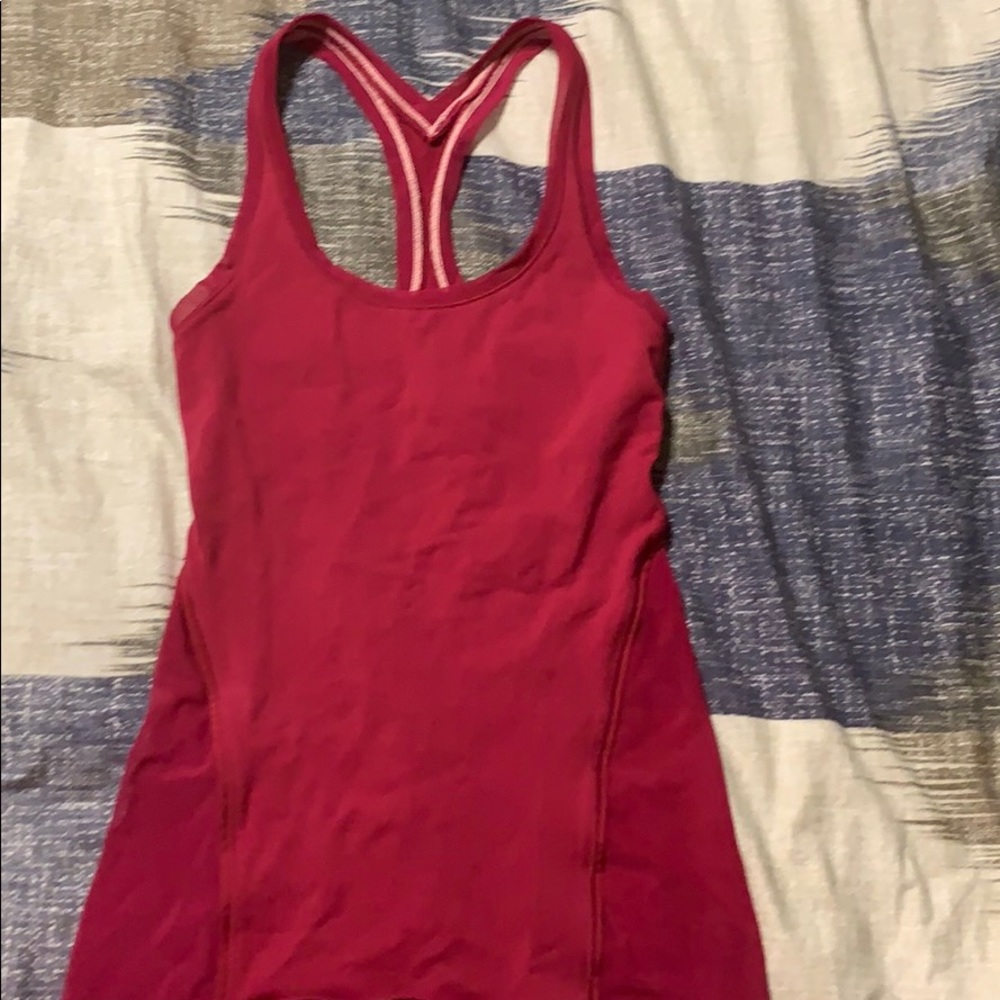 Lululemon top